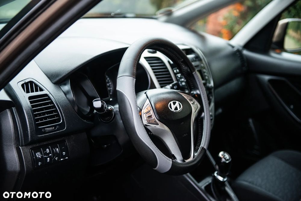 Hyundai ix20 1.4 blue Comfort - 20