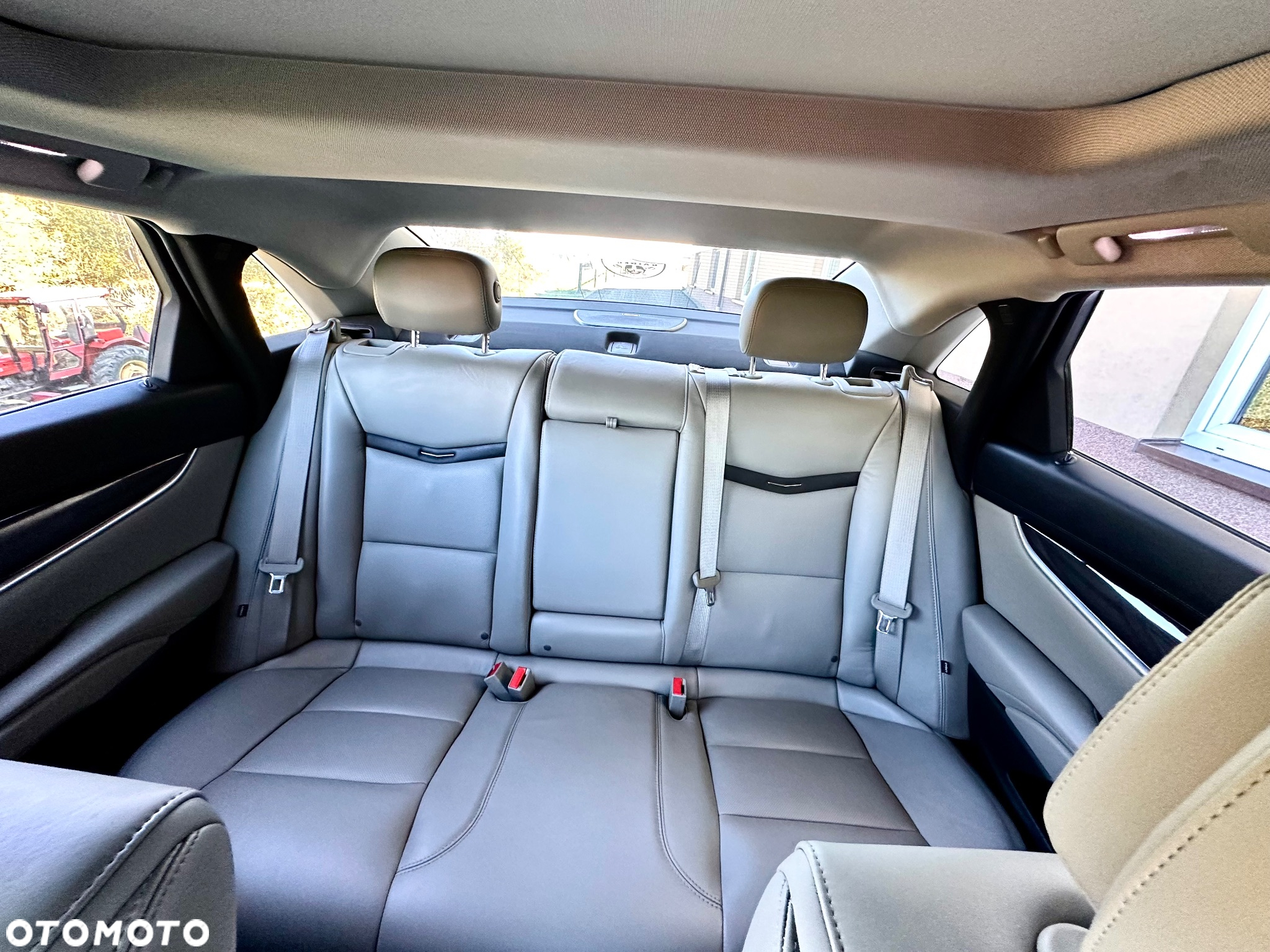 Cadillac XTS - 18