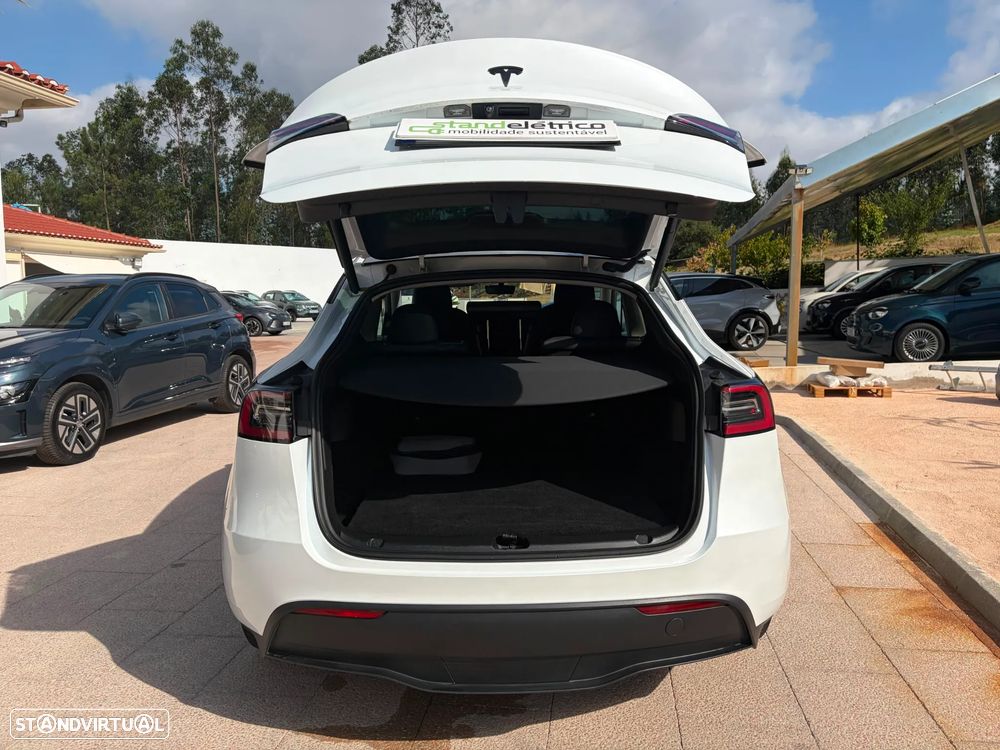 Tesla Model Y Standard - 7