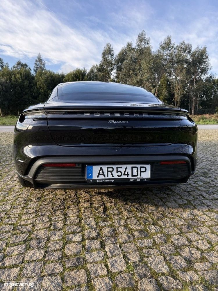 Porsche Taycan - 9