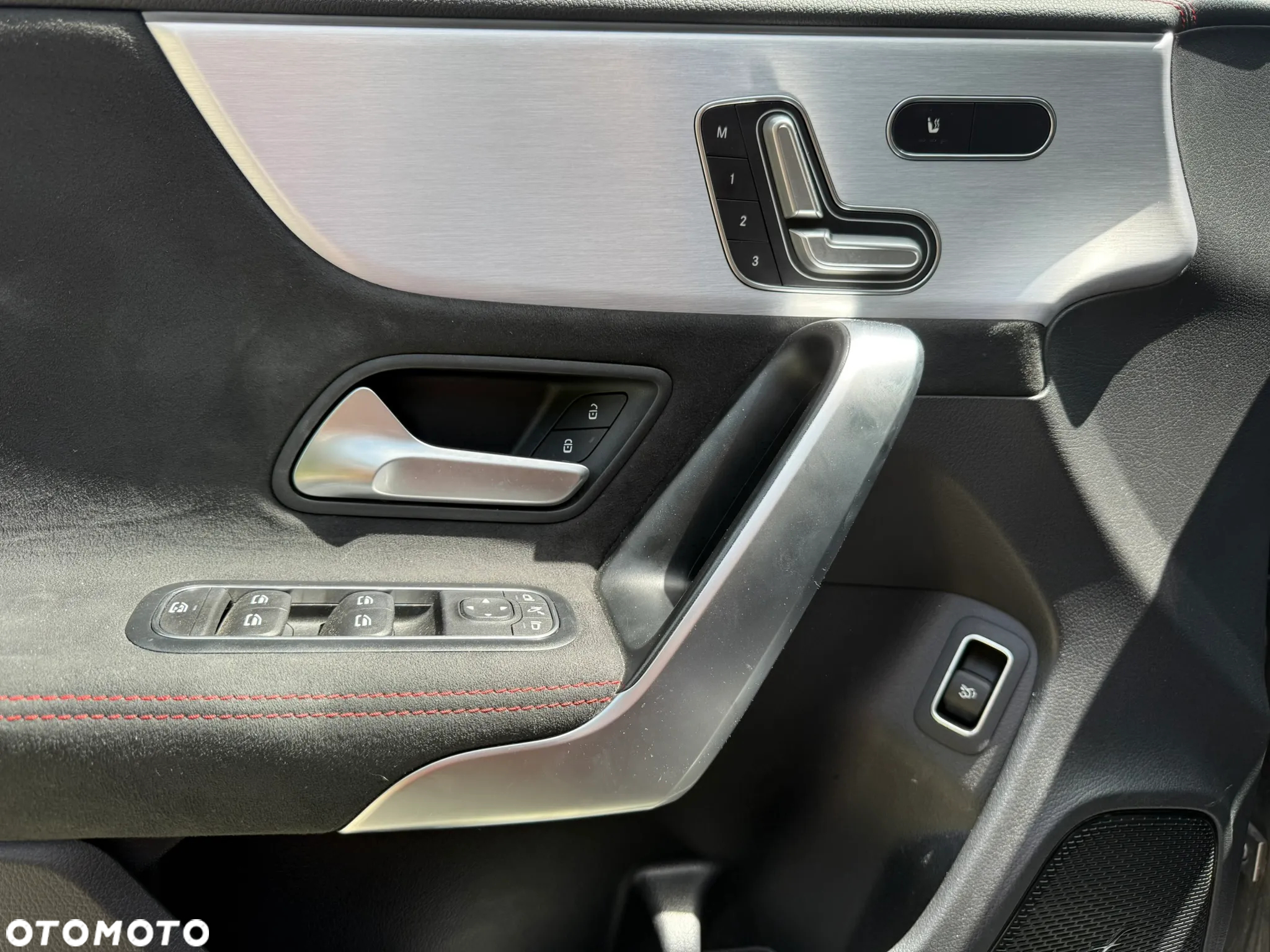 Mercedes-Benz CLA - 8