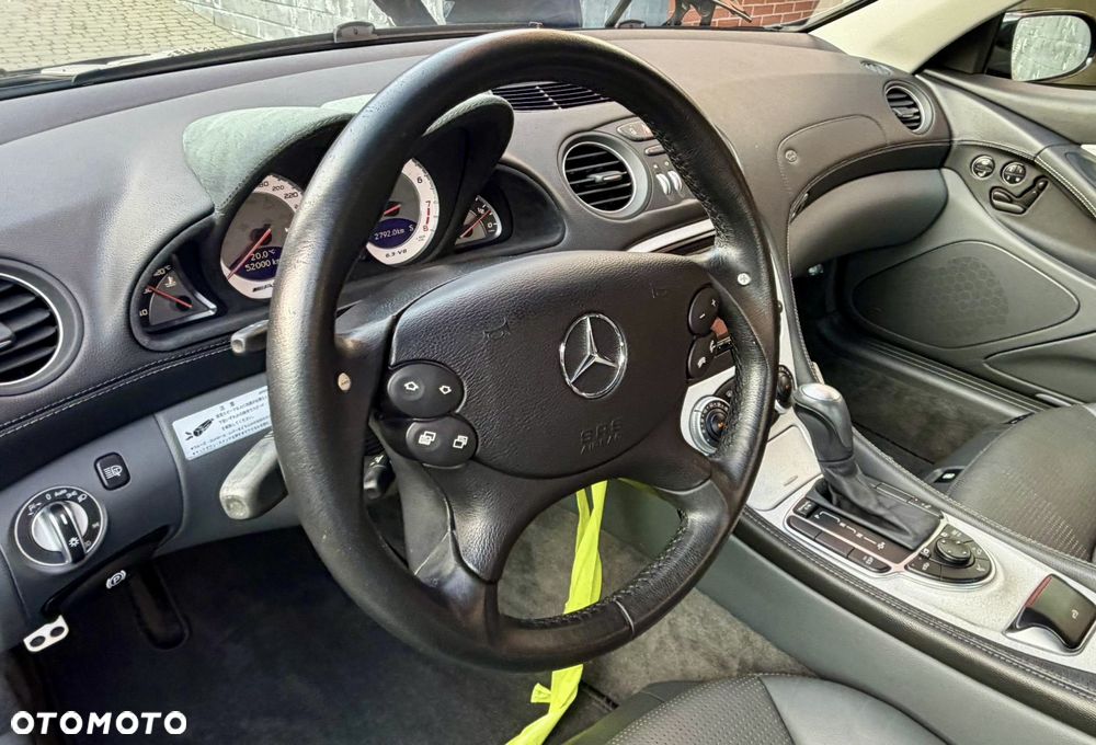 Mercedes-Benz SL - 26