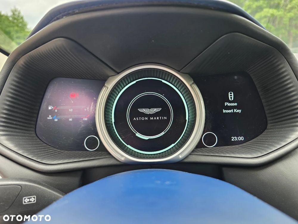Aston Martin DB11 - 24