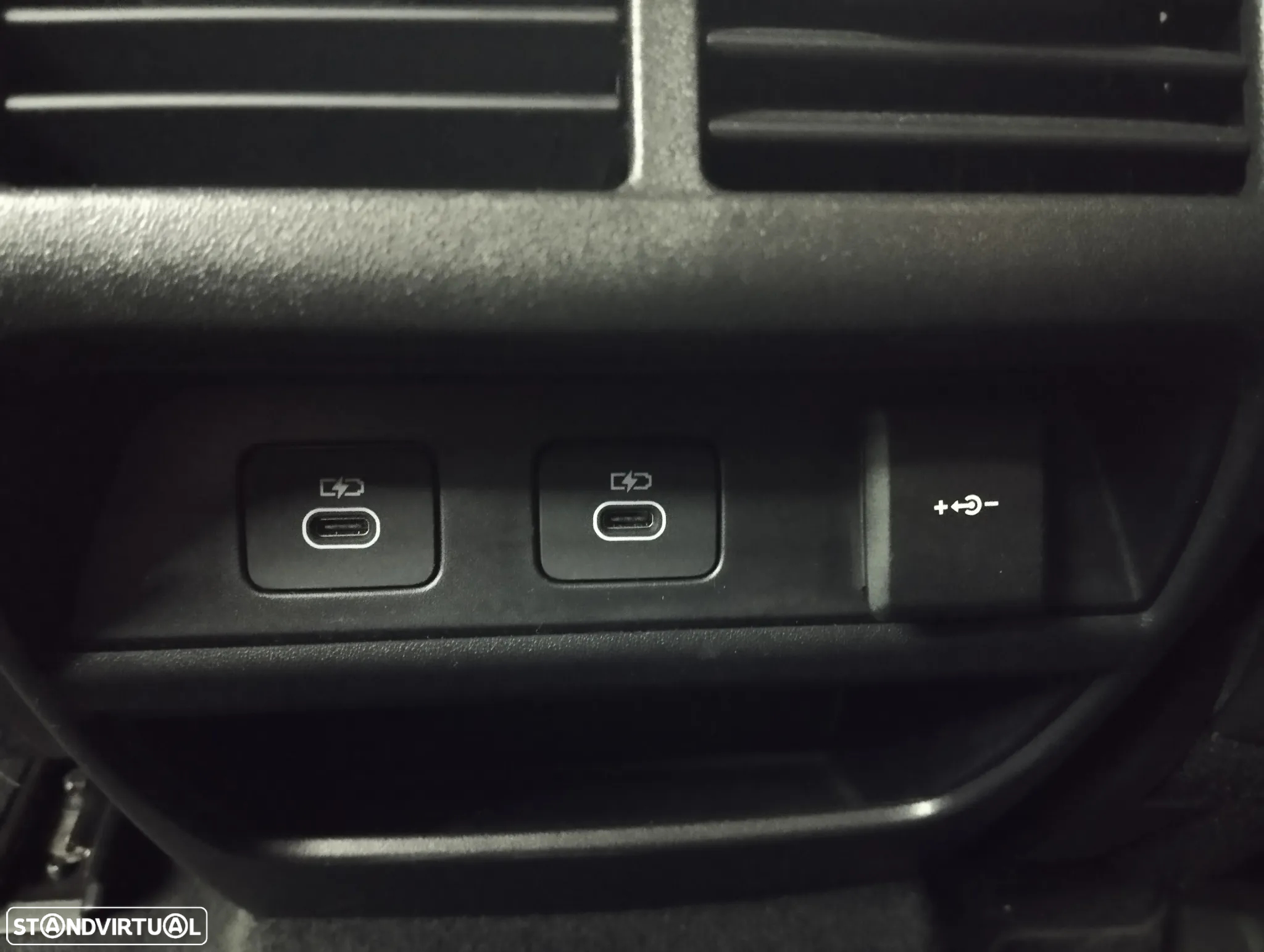 Land Rover Discovery Sport 1.5 I3 P300e AWD S - 17