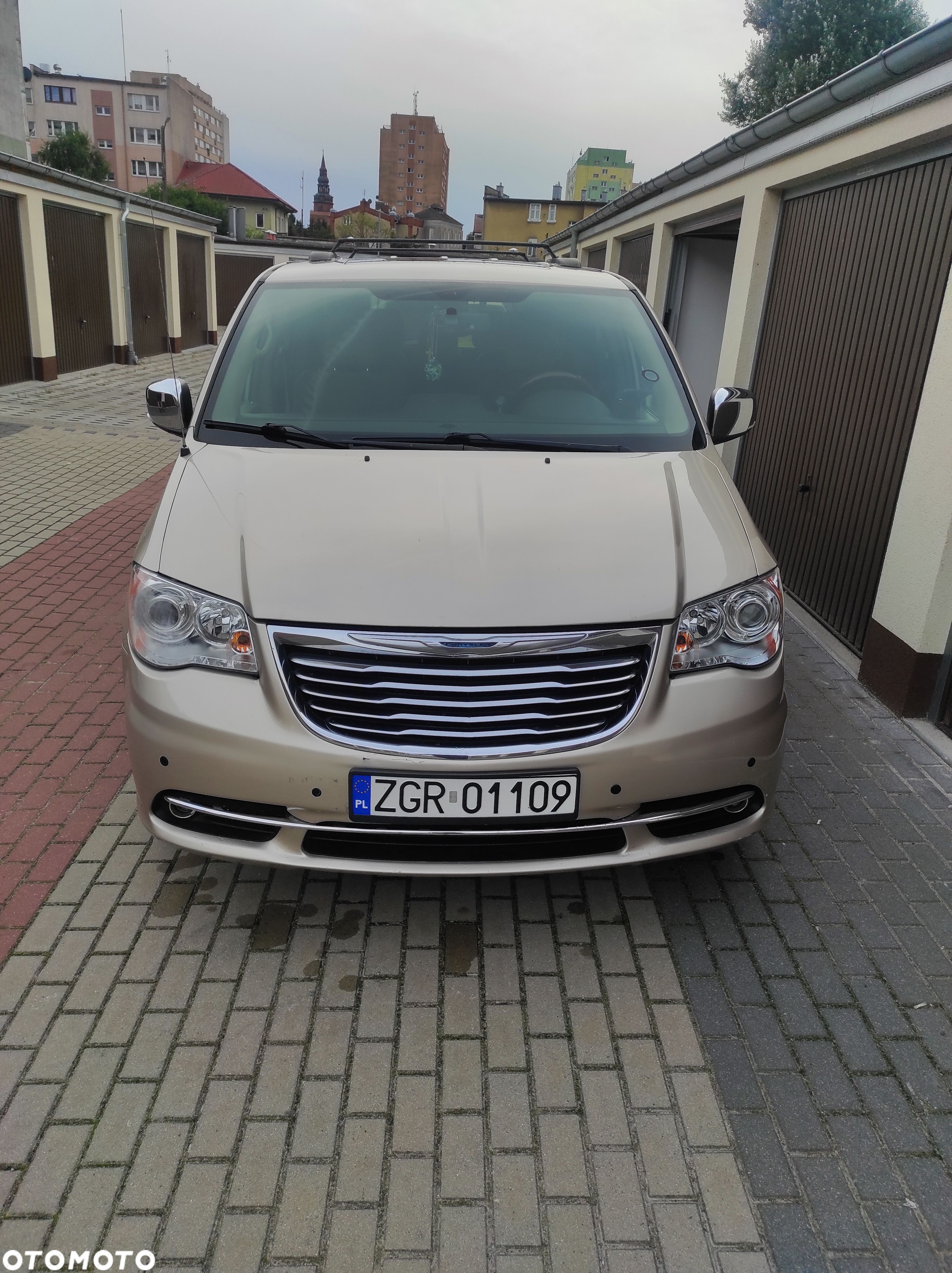 Chrysler Town & Country 3.6 Limited - 1