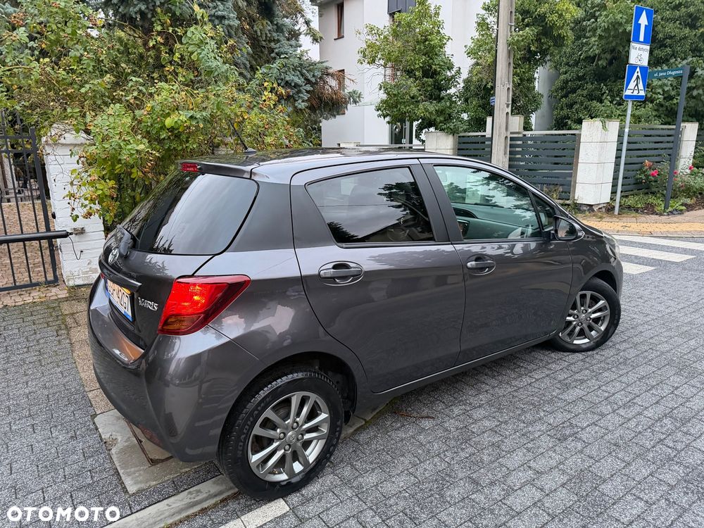Toyota Yaris - 4
