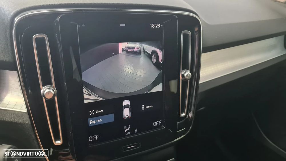 Volvo XC 40 1.5 T3 Momentum Geartronic - 37
