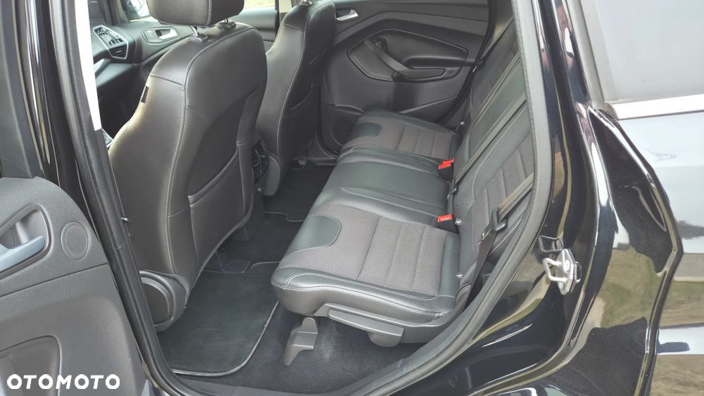 Ford Kuga 2.0 TDCi Titanium S - 24