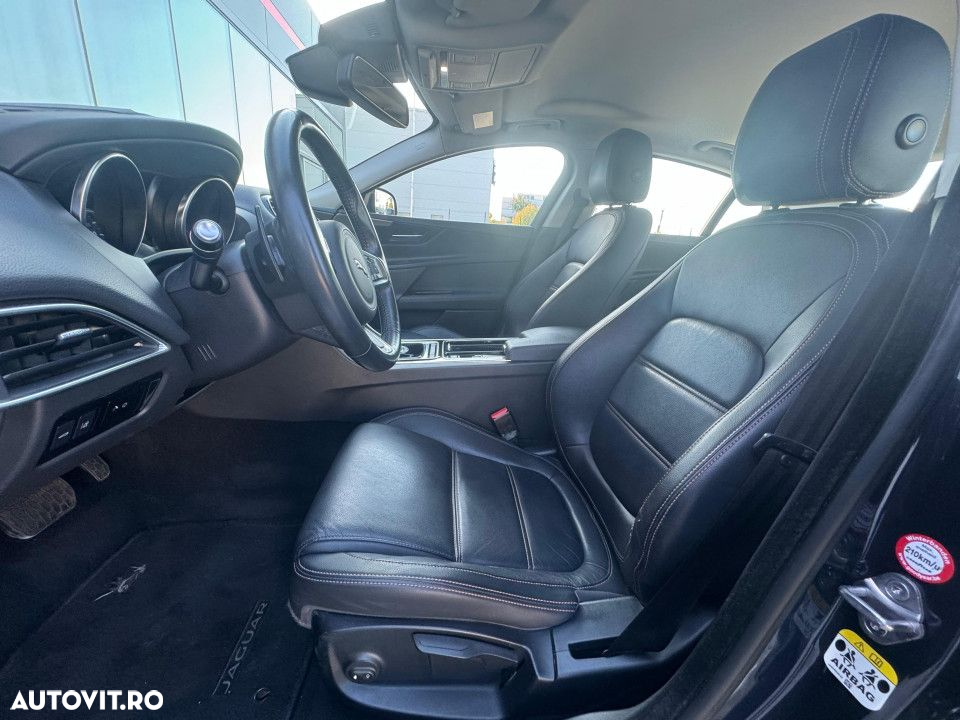 Jaguar XE 20d Aut. Prestige - 13