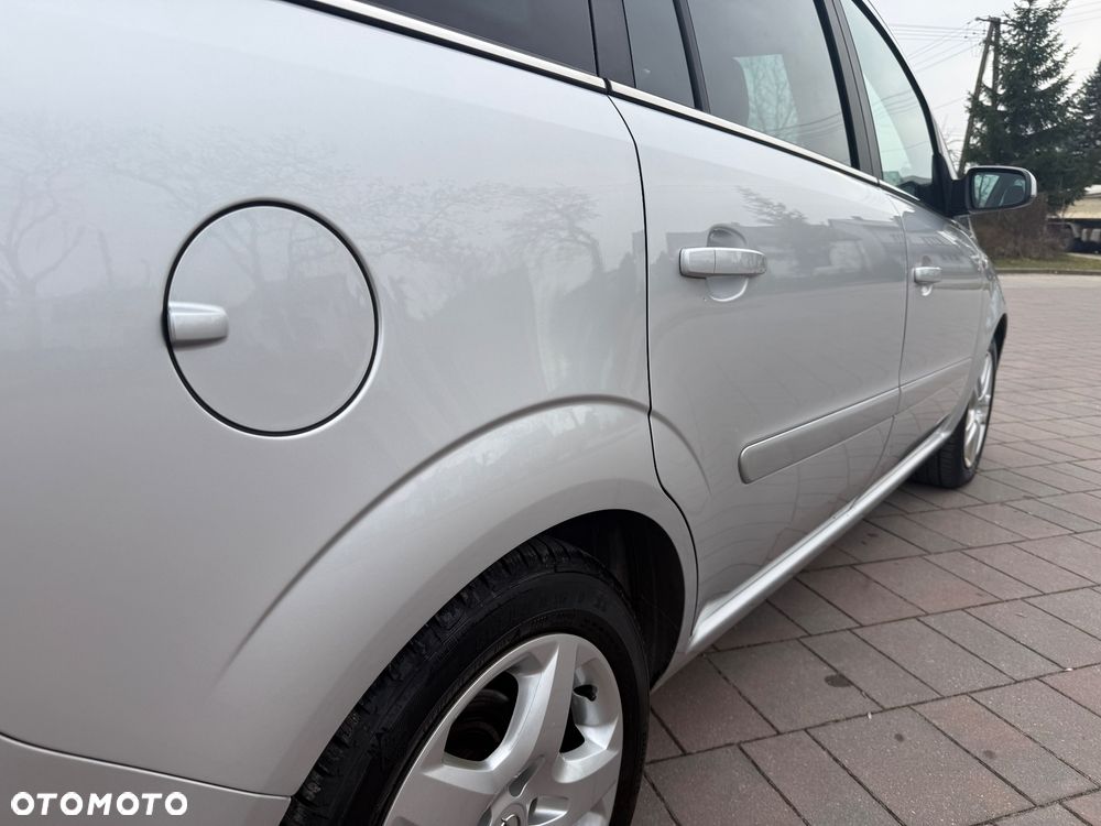 Opel Zafira 1.8 Family - 18