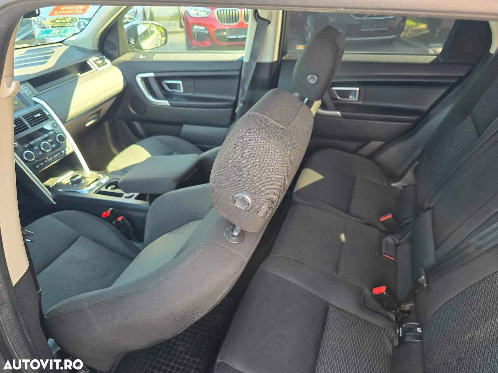 Land Rover Discovery Sport 2.0 l TD4 HSE Luxury Aut. - 11