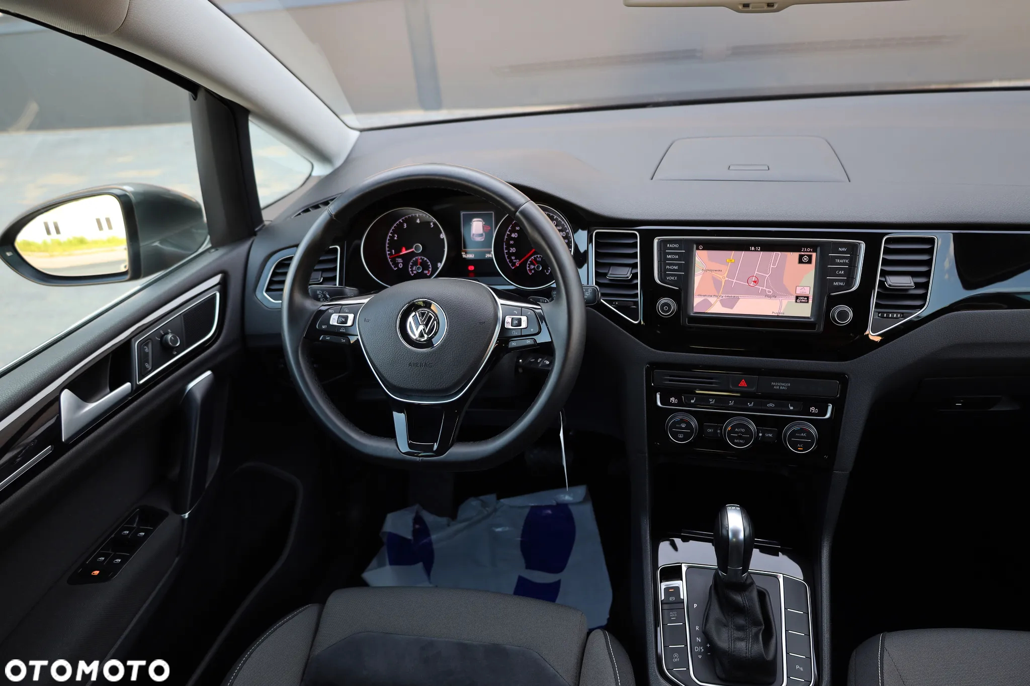 Volkswagen Golf Sportsvan 1.4 TSI (BlueMotion Technology) DSG Highline - 28