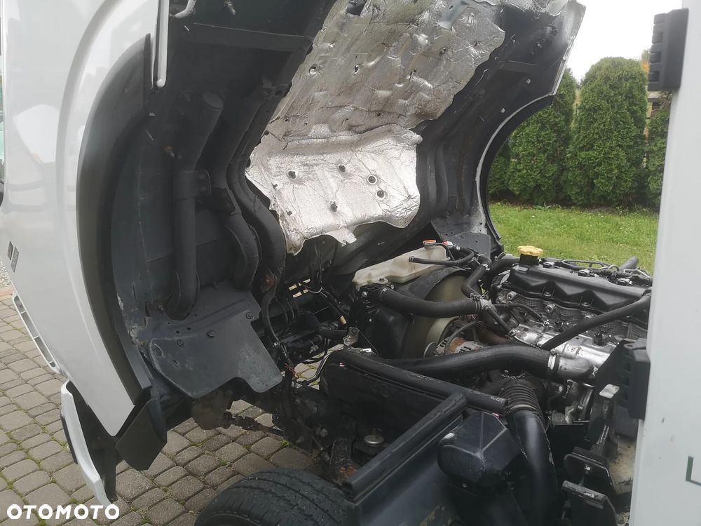 Renault Maxity 2.5dXi 130 - 16