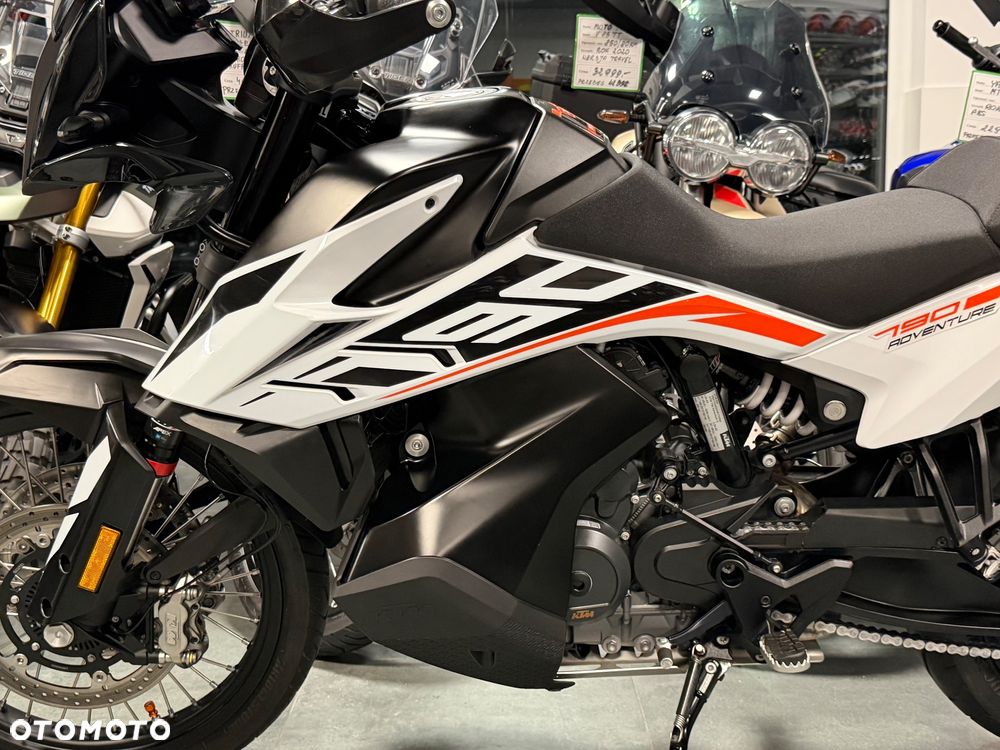 KTM Adventure - 34