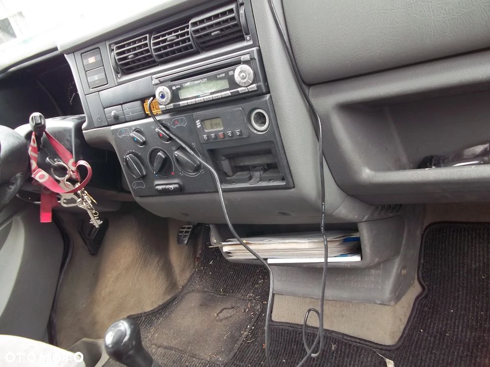 Volkswagen Multivan Standard - 7