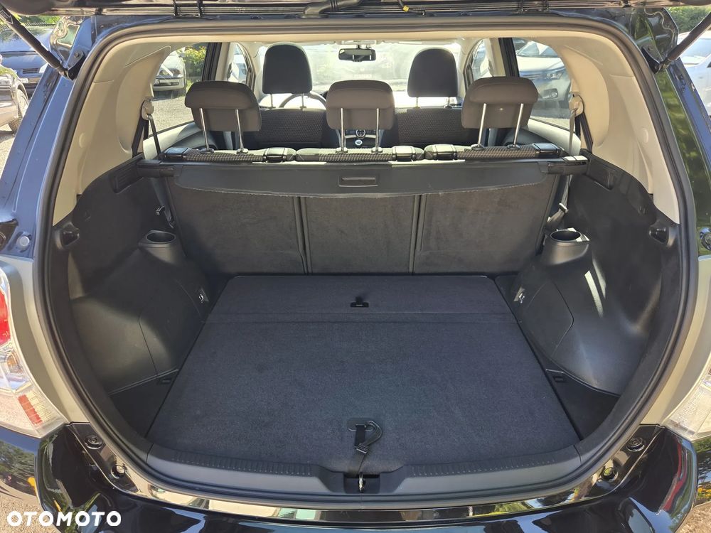 Toyota Verso 1.8 Premium - 16