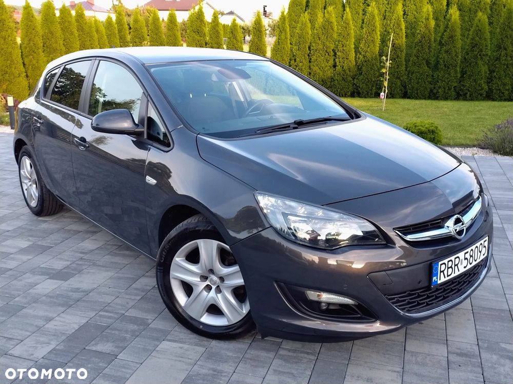 Opel Astra 1.4 Turbo Innovation - 4