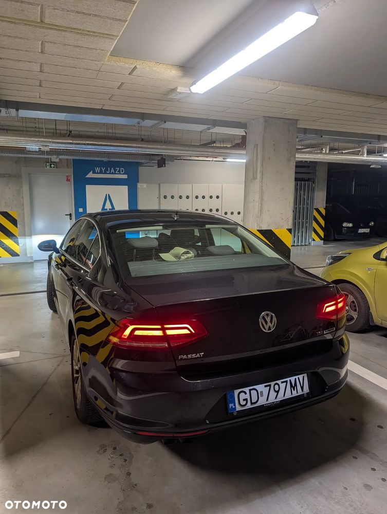 Volkswagen Passat 1.8 TSI BMT Comfortline - 2