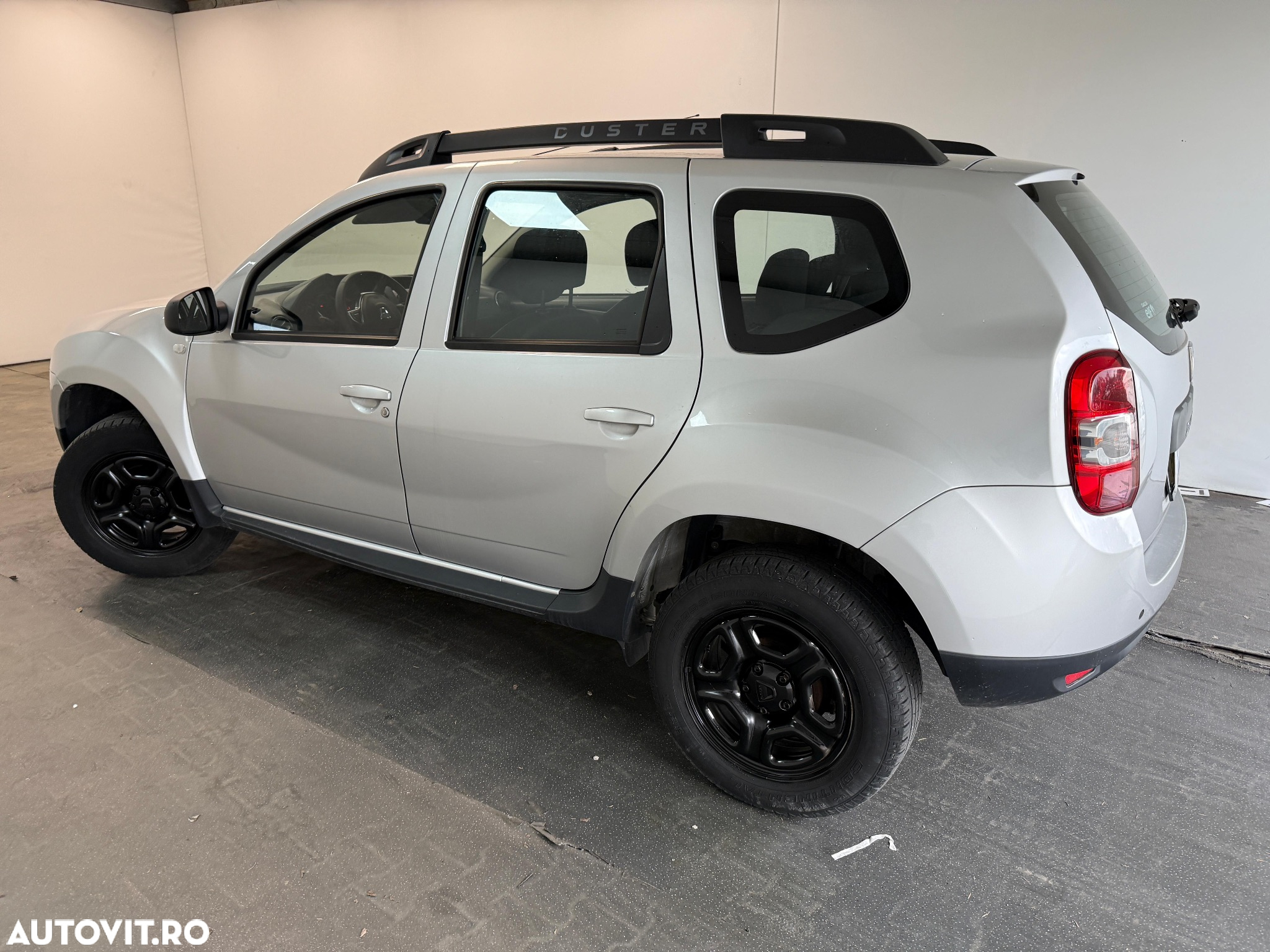 Dacia Duster 1.5 dCi 4x4 SL Connected by Orange - 12