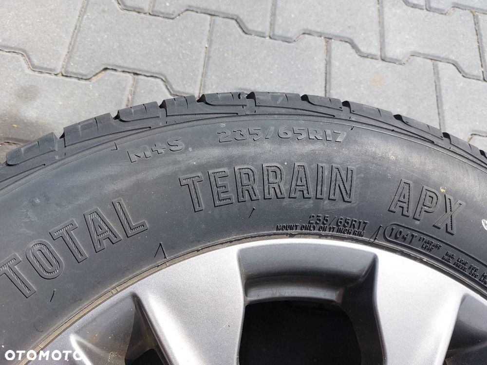 KOŁA KOMPLET FELGI OPONY 4 SZT 5x114,3 7Jx17 235/65R17 SANTA FE III - 3