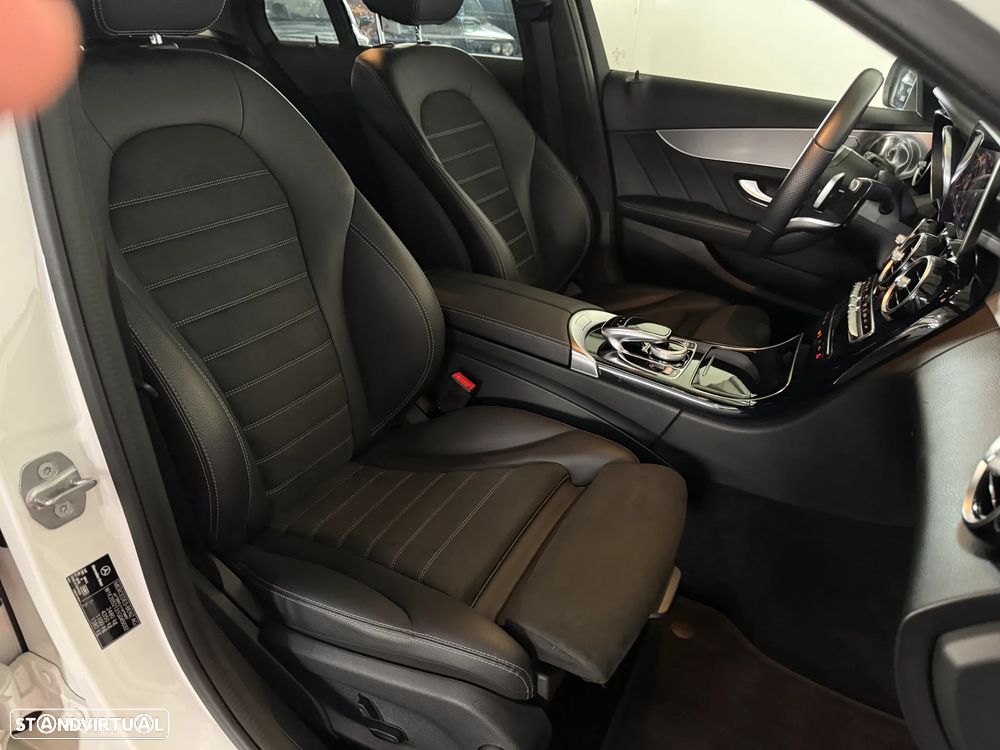 Mercedes-Benz C 300 de AMG Line - 32