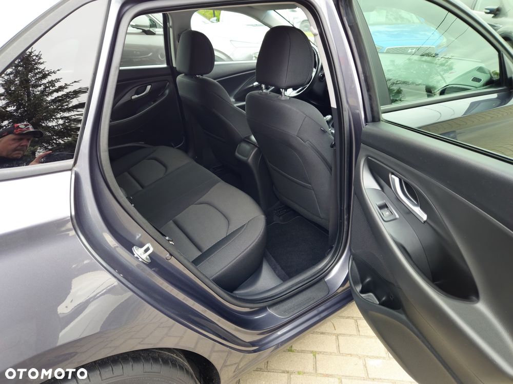 Hyundai i30 1.0 T-GDI YES - 18