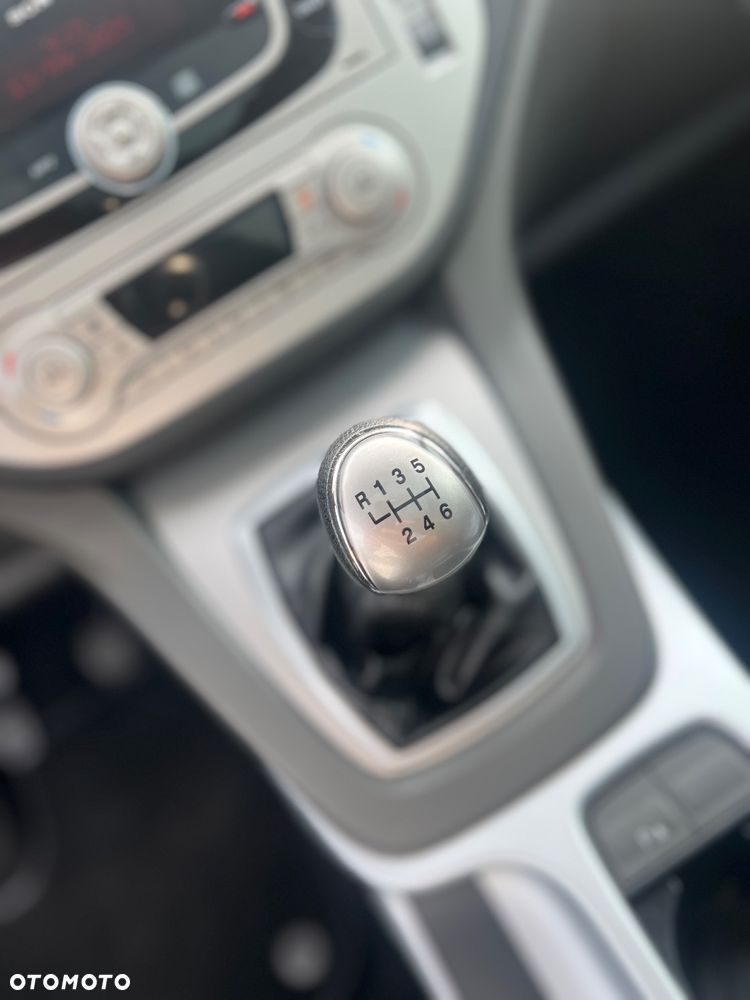 Ford Kuga 2.0 TDCi 2x4 Champions Edition - 30