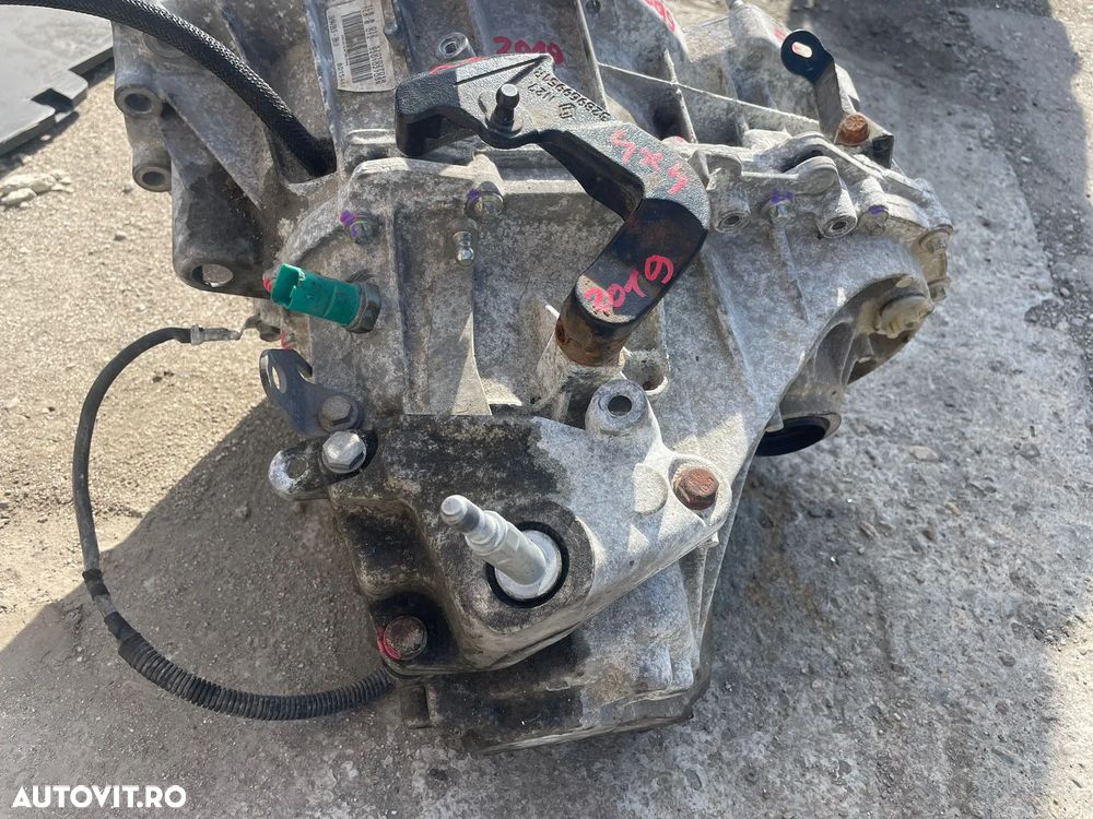 Cutie de viteze manuala 4x4 Dacia Duster 1.6 Benzina 2019, TL8012 / 320102703R - 3