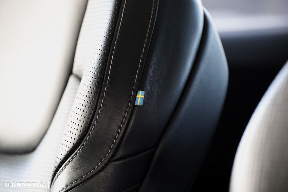 Volvo XC 60 2.0 D5 Inscription AWD - 10