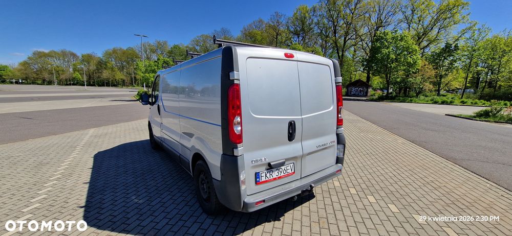 Opel Vivaro - 11