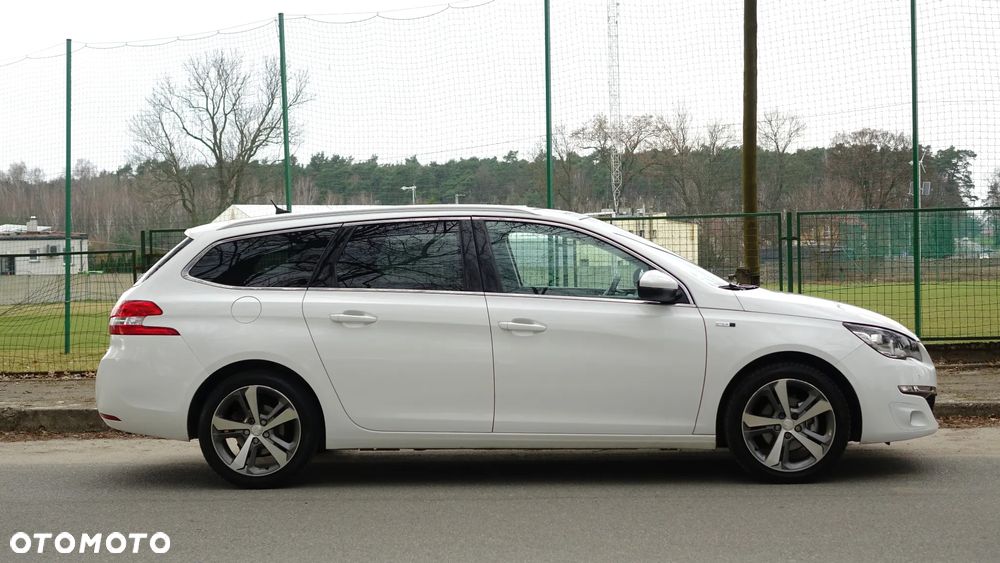 Peugeot 308 - 35