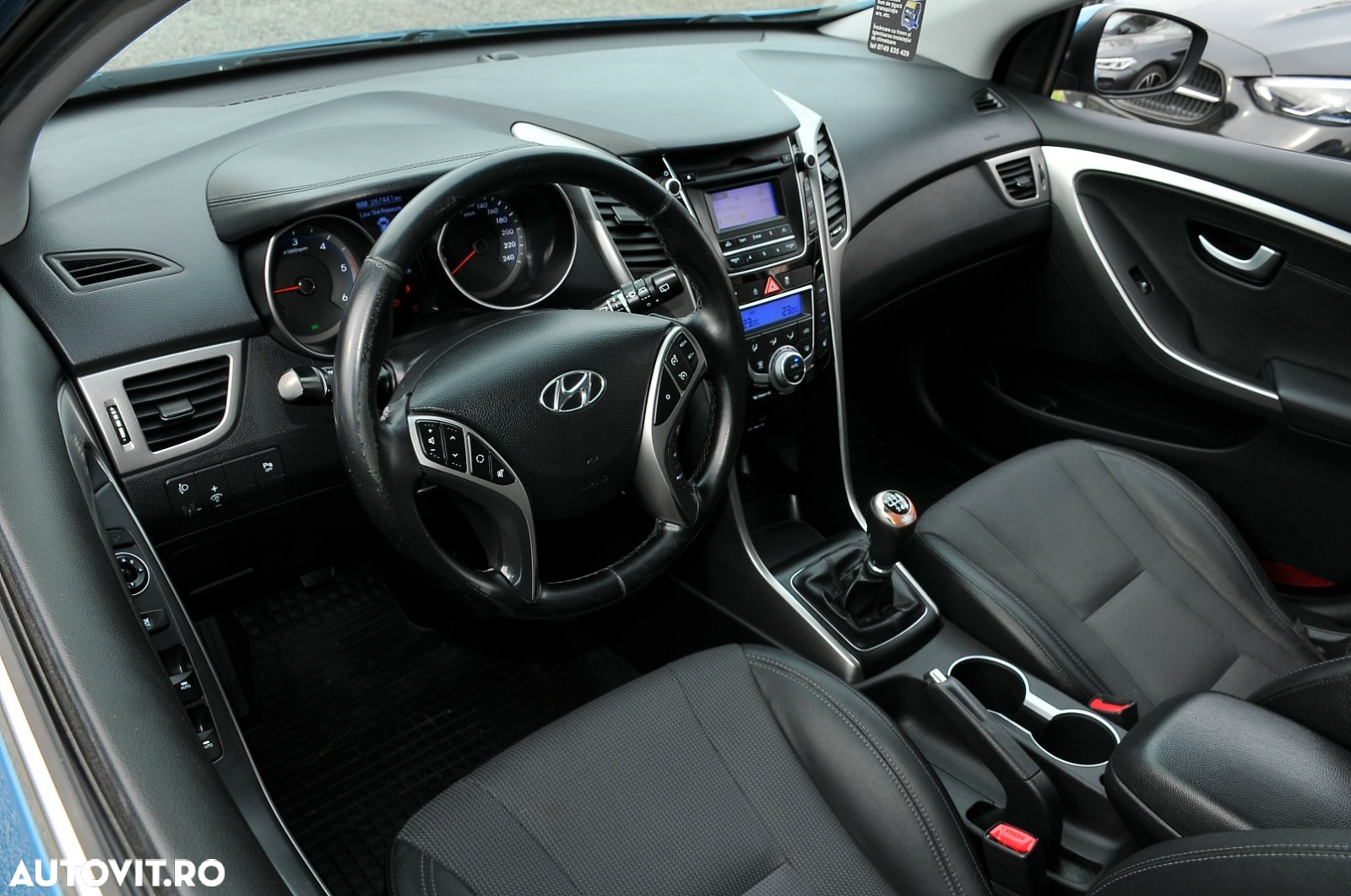 Hyundai i30 i30cw 1.6 CRDi blue Style - 8