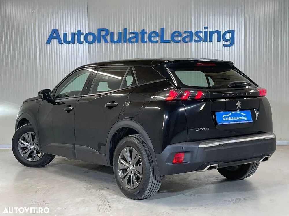 Peugeot 2008 - 4