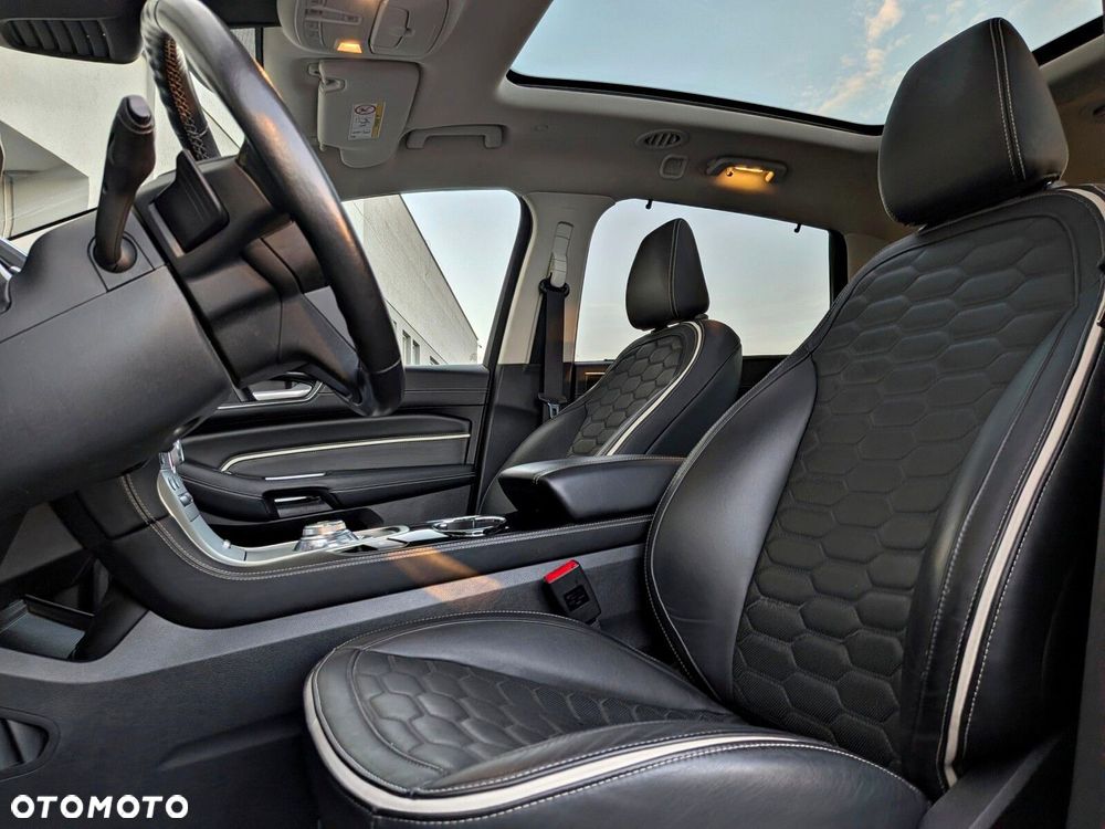 Ford S-Max - 10
