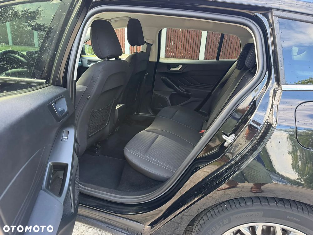 Ford Focus 2.0 EcoBlue Titanium Business - 28