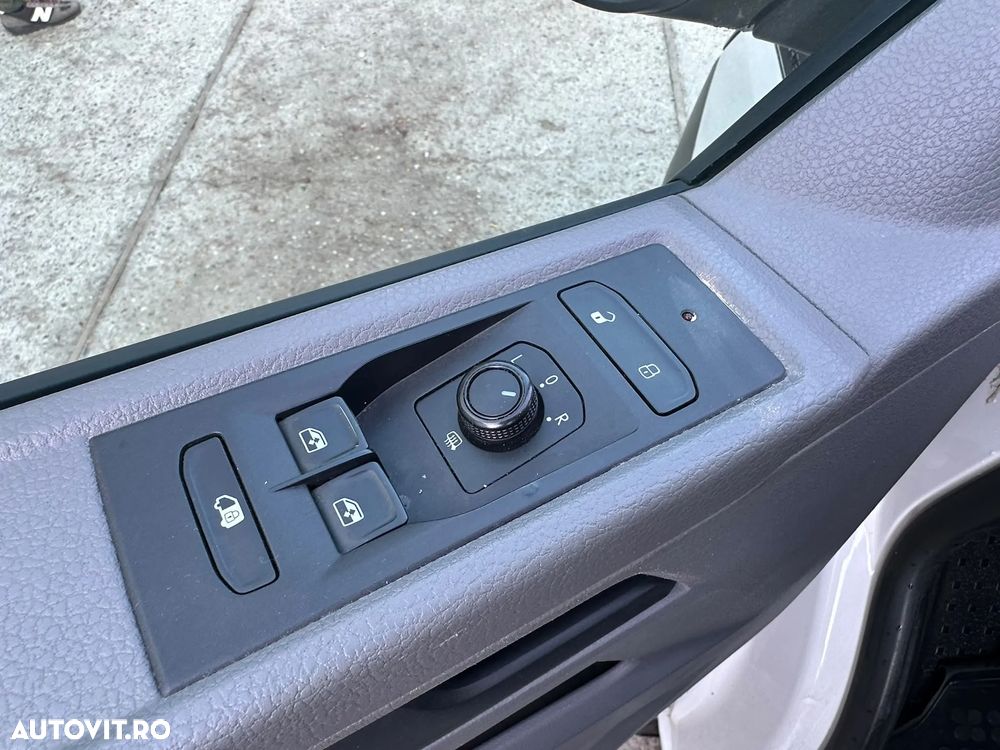 Volkswagen Transporter - 15