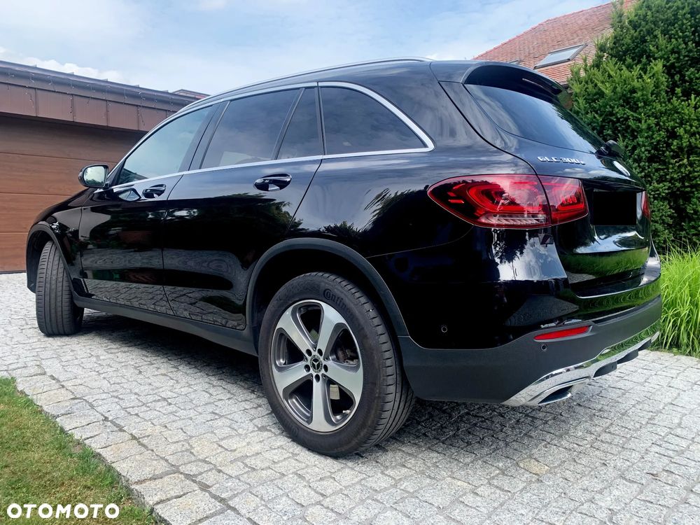 Mercedes-Benz GLC - 4
