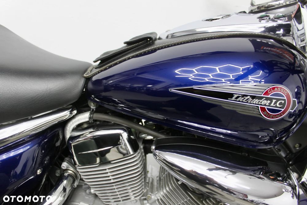 Suzuki Intruder - 30
