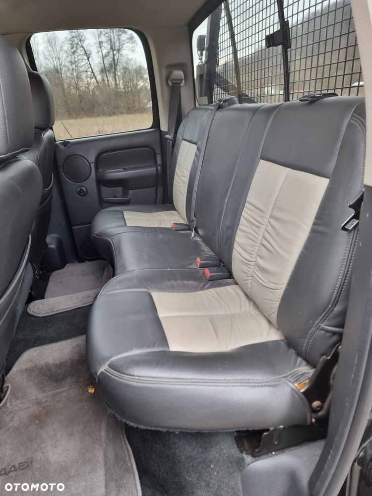 Dodge RAM 5.7 4WD HEMI - 8