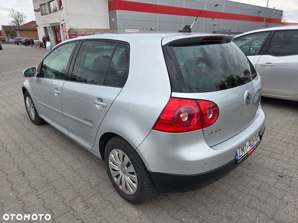 Volkswagen Golf 1.6 United - 26