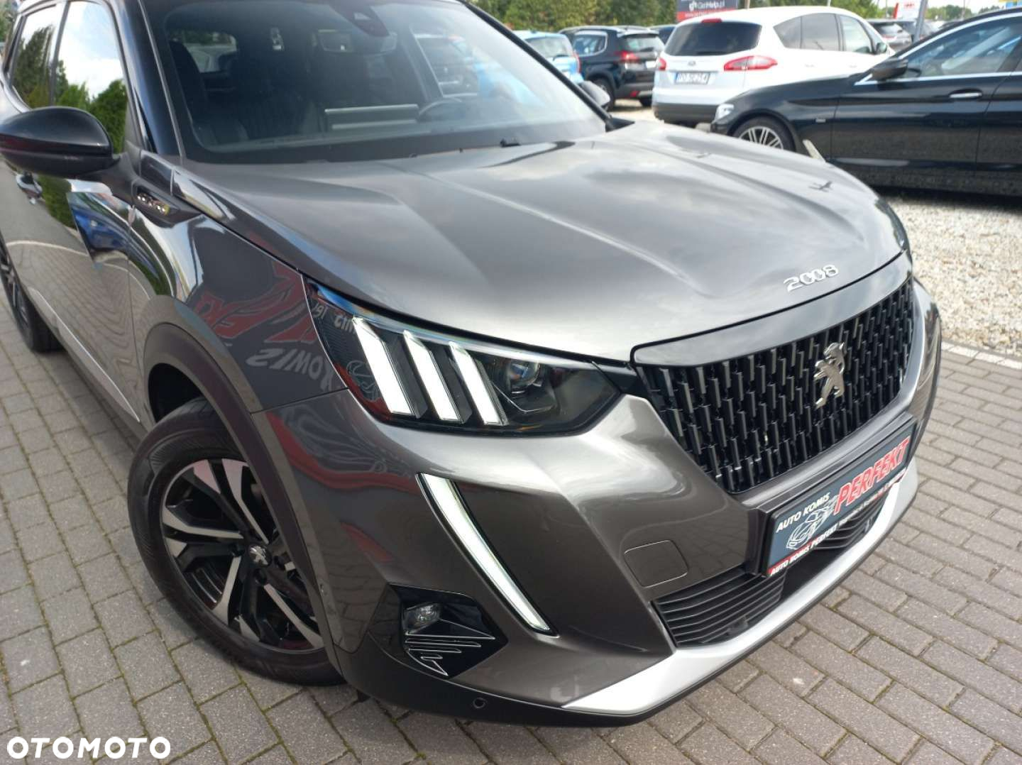 Peugeot 2008 - 5