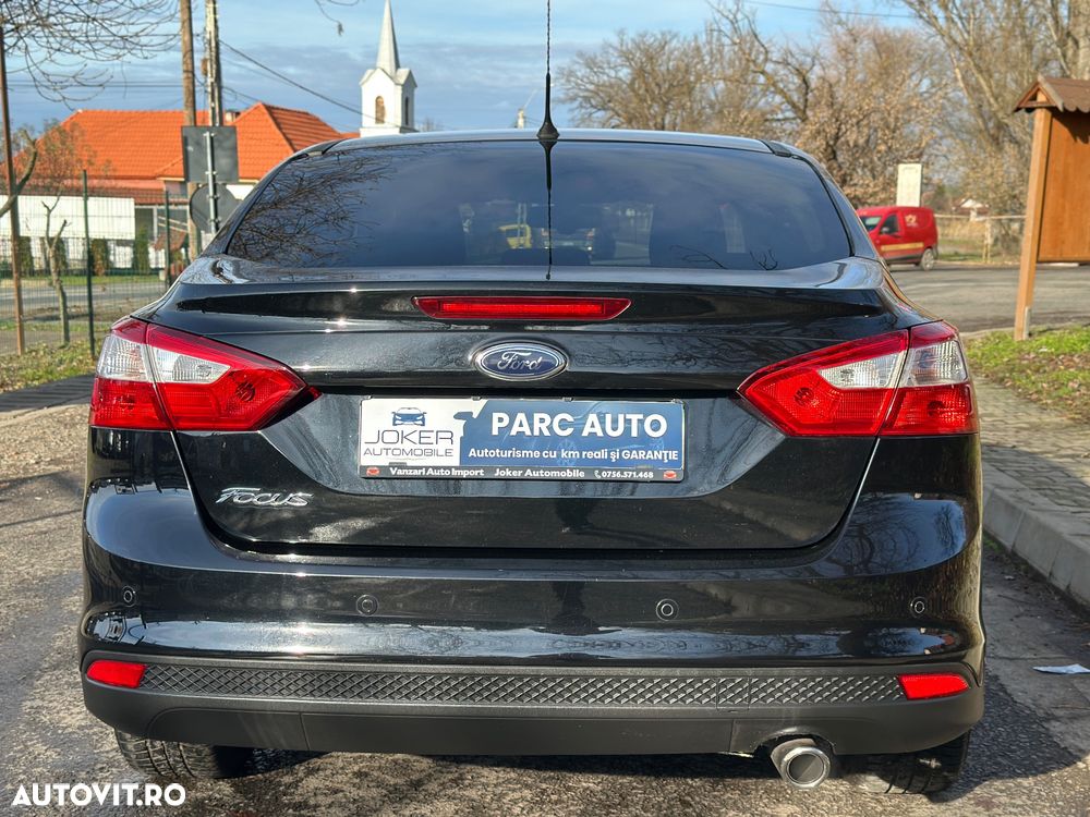 Ford Focus 2.0 TDCI DPF Titanium - 16