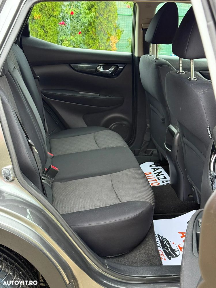 Nissan Qashqai 1.5 DCI Start/Stop N-Connecta - 8