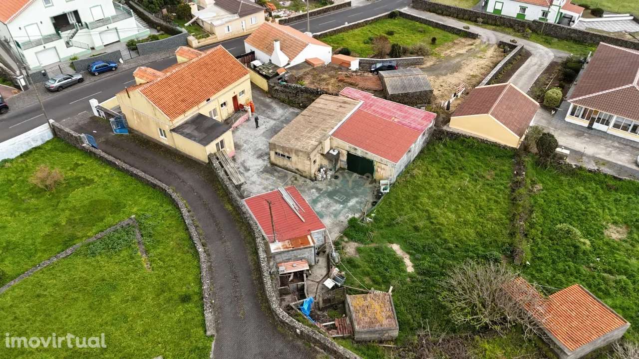 Moradia T5 com vista mar e acesso direto ao oceano, São Bartolomeu de - Grande imagem: 3/37