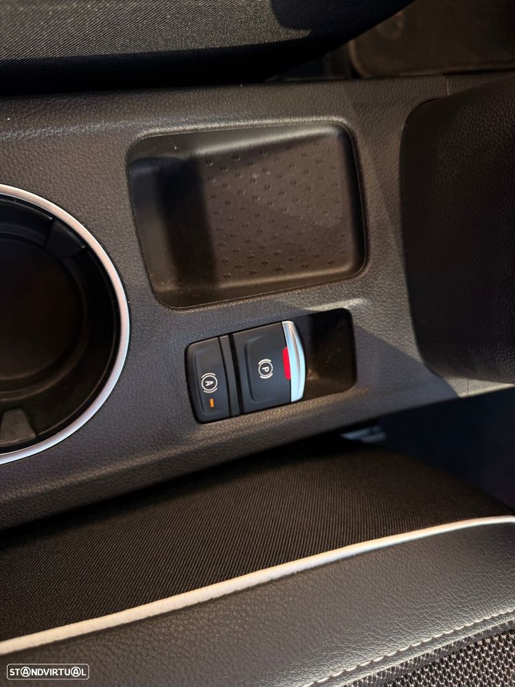 Renault Captur 1.3 TCe Exclusive EDC — fotografia 11
