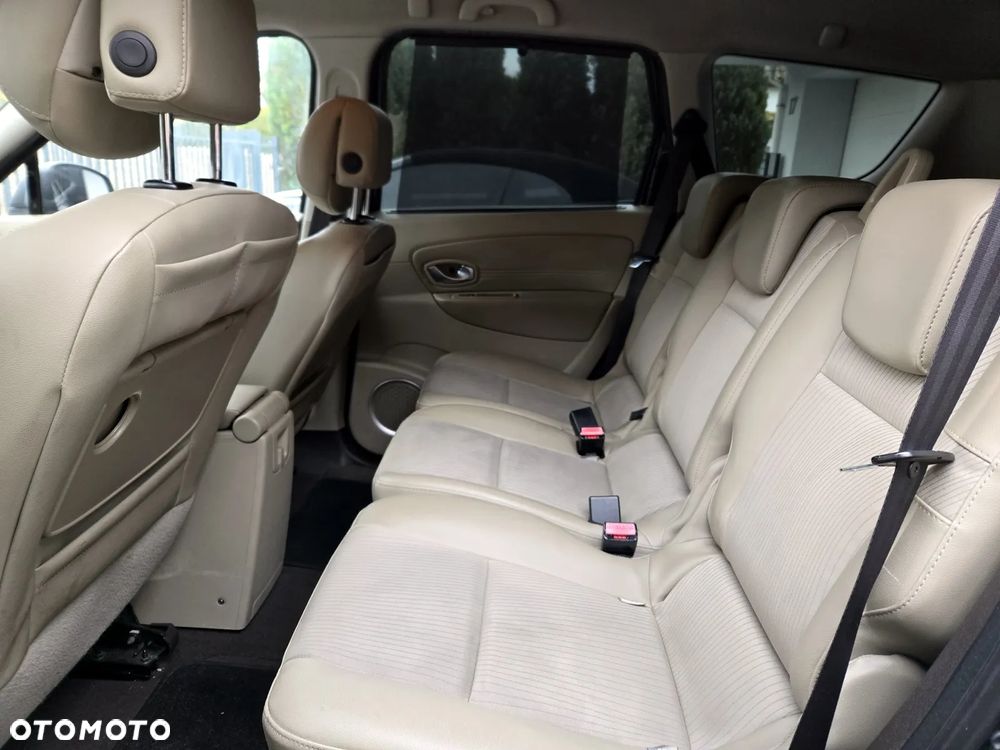 Renault Grand Scenic 1.5 dCi Privilege - 9