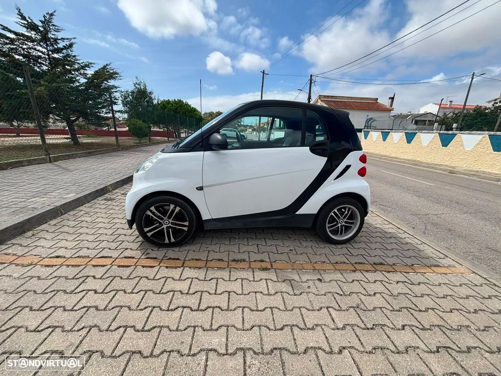 Smart ForTwo Coupé 1.0 mhd Pure 61 Softouch - 3