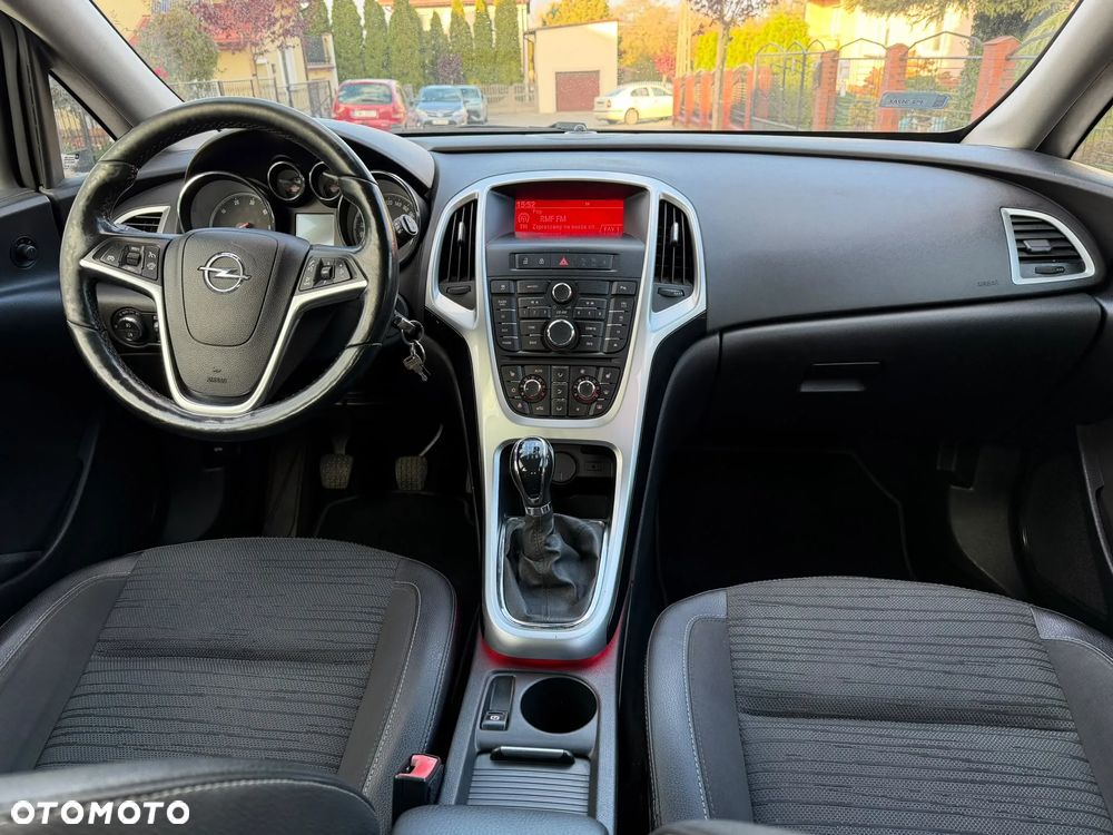 Opel Astra 2015 photo 4