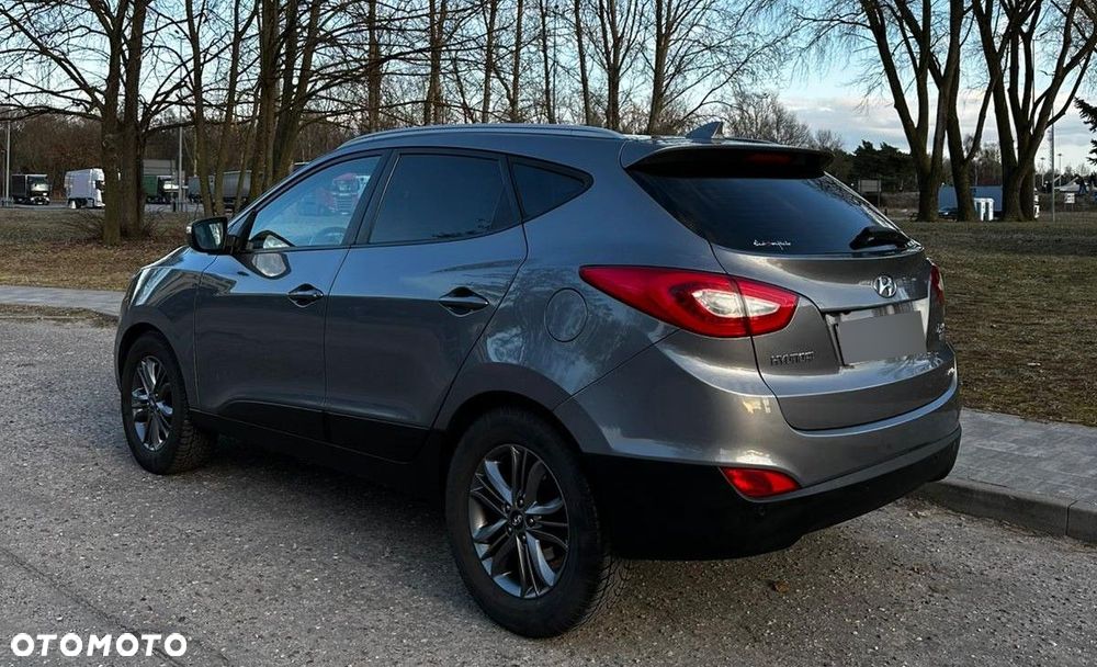 Hyundai ix35 2.0 CRDi 4WD Automatik Premium - 4