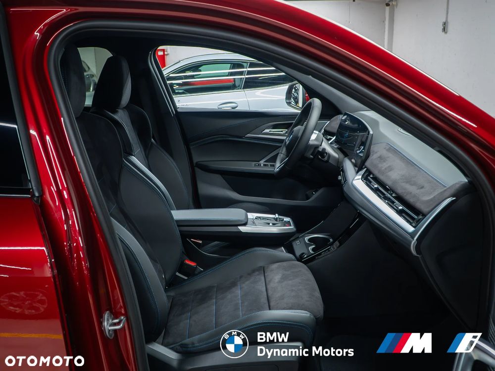 BMW iX2 eDrive20 - 21